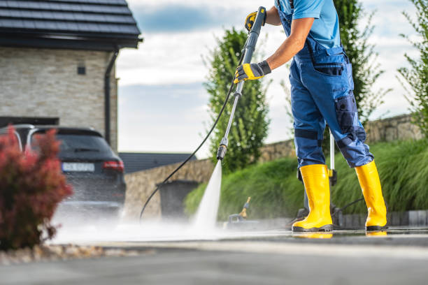 Pressure Washing Contractors in Belcourt, ND